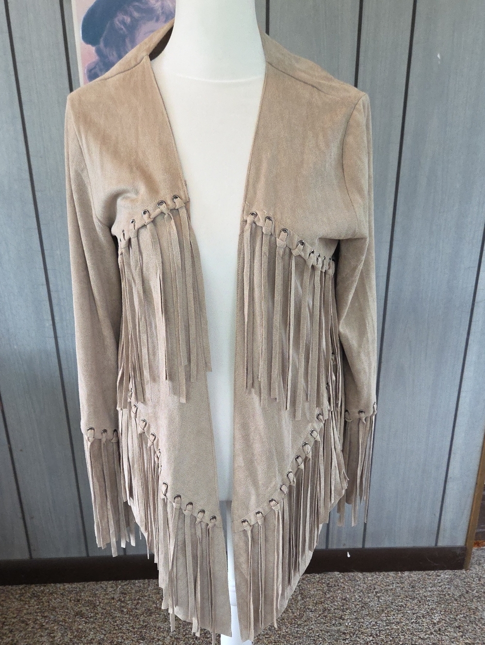 Vocal- Fringed Open-Front Poncho Cardigan in Taupe